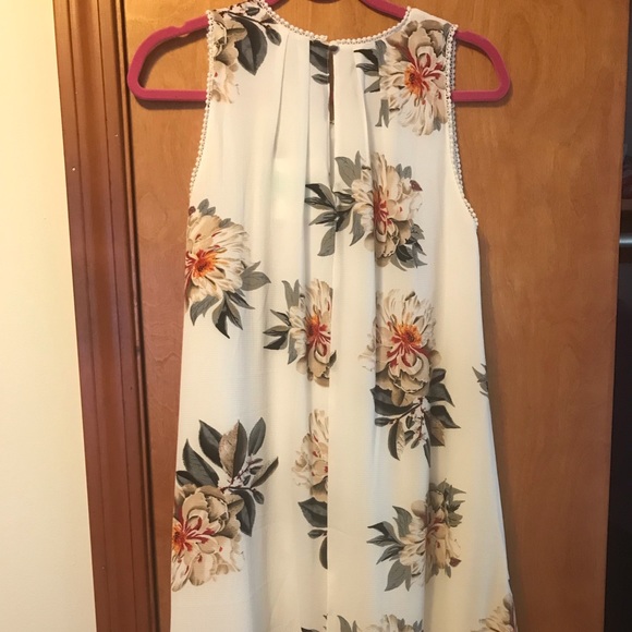 Gorgeous floral tank dress - Picture 4 of 4